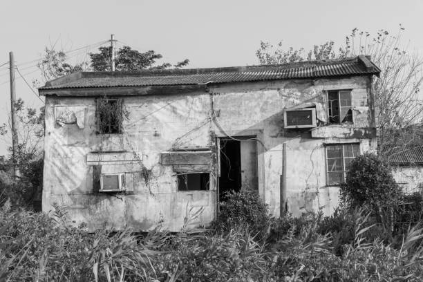 istock Abandoned residential house 1307336389