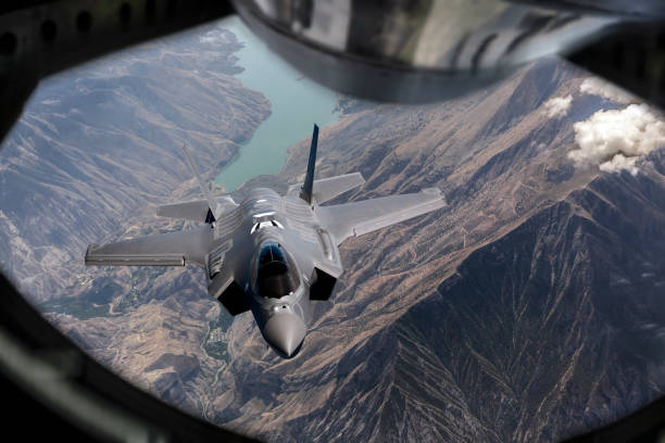 istock F-35 Jet Fighter Mid-air Refueling 1307341475