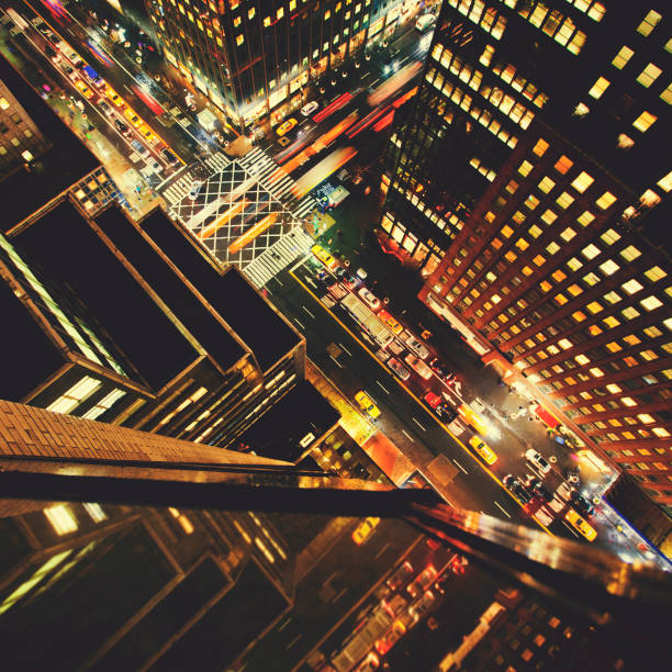 veduta aerea della 42esima strada a new york - taxi new york city traffic busy foto e immagini stock