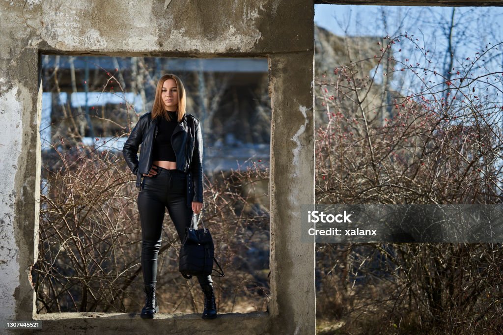 Pretty Apocalyse Post Apocalyptic Beauty Stock Photo - Download Image Now - Dystopia ...