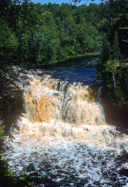 istock Gooseberry Falls State Park - Telephoto View Vertical - 1988 1307666772