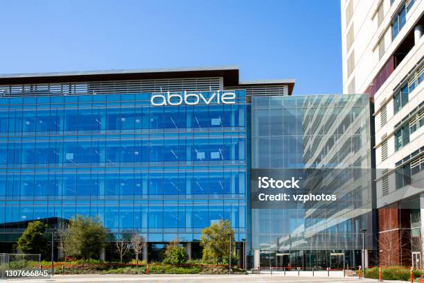 Abbvie Stock Photo - Download Image Now - Biotechnology, Building Exterior, American Culture