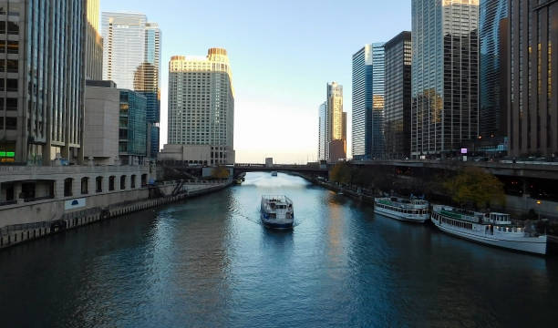 istock Chicago River Surrounded By Skyscrapers 1307762222