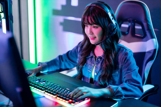 istock Young Asian cyber sport gamer 1307773079