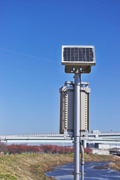 Water level measuring instrument