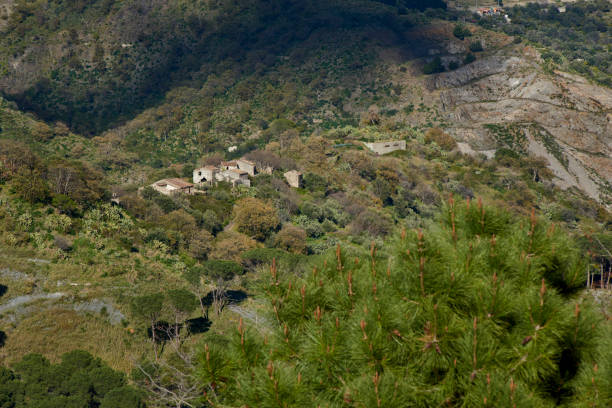 istock a ghost village abandoned in Sicily 1307905451