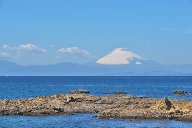 istock Mount Fuji  from tateishikouen 1308011169