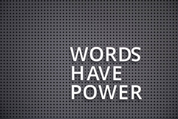 фраза слова имеют власть изложены с белыми буквами на серой доске - pegboard стоковые фото и изображения