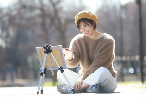 Woman drawing a picture