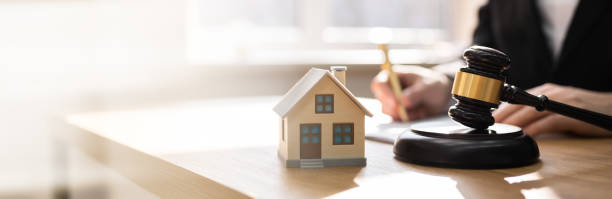 istock Divorce Property Law And House Foreclosure 1308097461