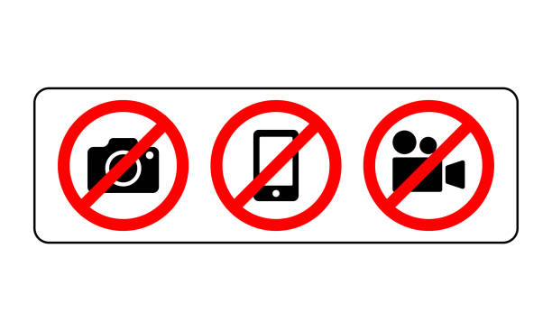 ilustraciones, imágenes clip art, dibujos animados e iconos de stock de la prohibición no firma ninguna cámara, ni teléfono móvil ni ilustración vectorial de la placa de grabación de vídeo sobre fondo blanco - prohibido fotos