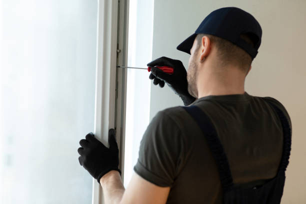 Pvc Window Install 2,000+ Installation Of Pvc Windows Stock Photos, Pictures & Royalty ...