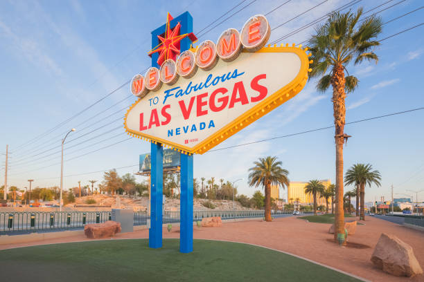 Famous sign Welcome to Fabulous Las Vegas, Nevada at night - South Las Vegas Boulevard (The Strip), Las Vegas, USA