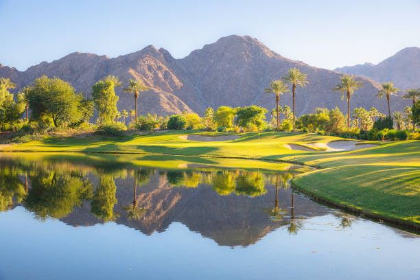 pole golfowe indian wells - golf course zdjęcia i obrazy z banku zdjęć