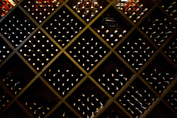 wine rack - wine wine bottle cellar basement imagens e fotografias de stock