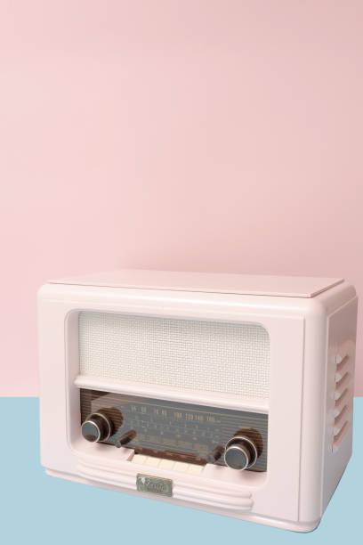 istock Pink music radio on pastel backgrounds 1308481483