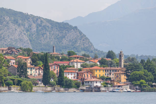 istock Villa on Lake Como - Italy 1308505548