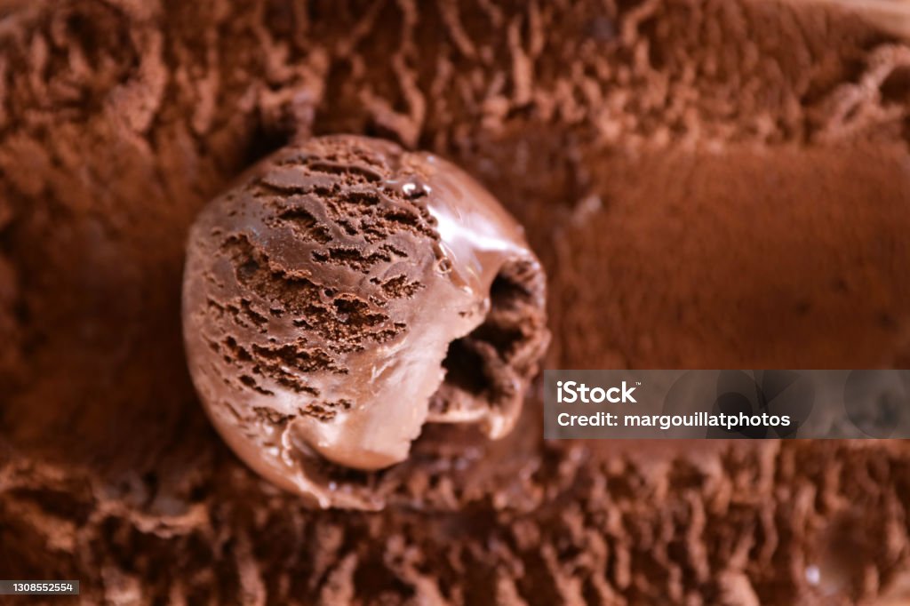 sendok es krim- es krim cokelat - Bebas Royalti Es krim Foto Stok sendok es krim- es krim cokelat - Bebas Royalti Es krim Foto Stok