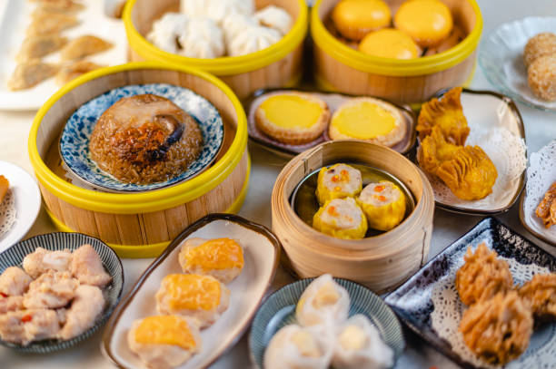 tradición comida china tenue exposición de suma - shumai fotografías e imágenes de stock