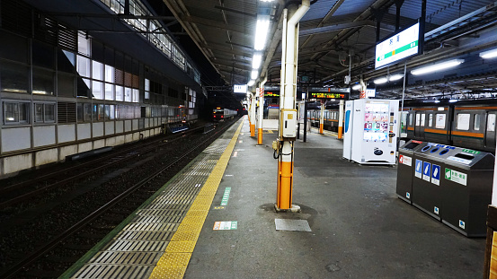March 18, 2014 - Shizuoka, Japan: a quiet night as a train arrives at Atami Station, Shizuoka, Japan