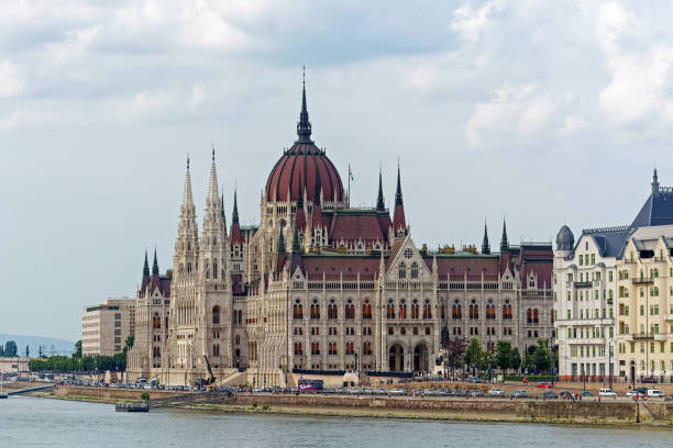 budynek węgierskiego parlamentu. - budapest urban scene summer city zdjęcia i obrazy z banku zdjęć