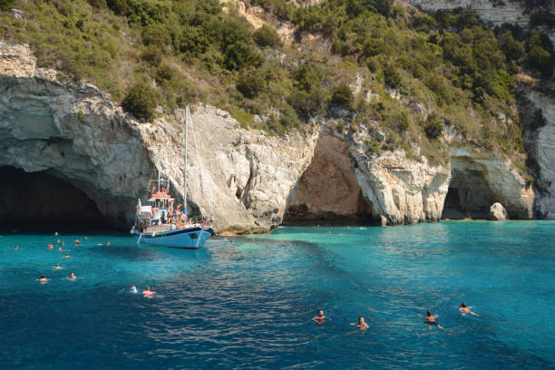 Vue to Zachyntos beach, from an yacht.