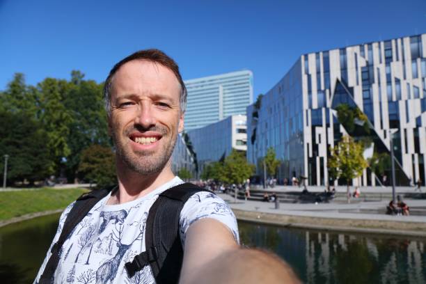 istock Dusseldorf tourist selfie 1308838834
