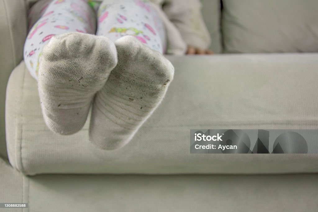 девочки в носках