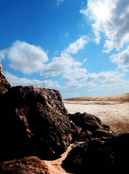 pojęcie zagadnień środowiskowych wysuszonego krajobrazu - extreme terrain eroded snow landscape zdjęcia i obrazy z banku zdjęć