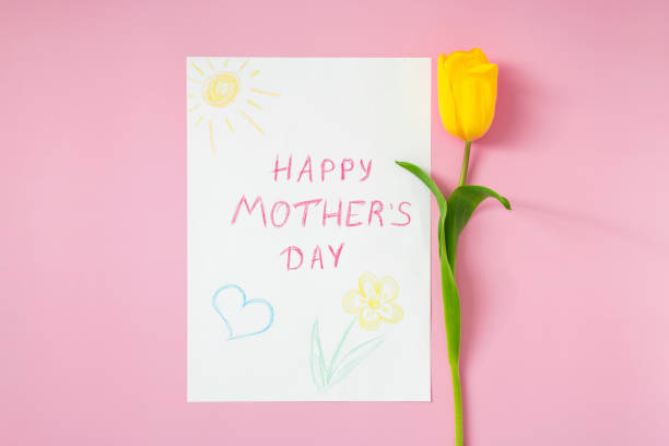 istock Mother`s Day card on pink 1308971723
