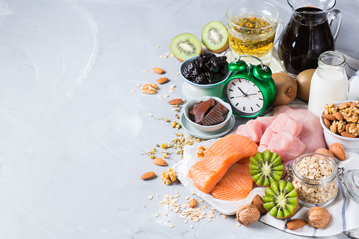 Foods rich in sleep promoting hormone melatonin and tryptophan to have before bed. Fatty fish, salmon, kiwi, nuts, oatmeal, milk, turkey, chicken, chamomile tea, prunes and tart cherry juice