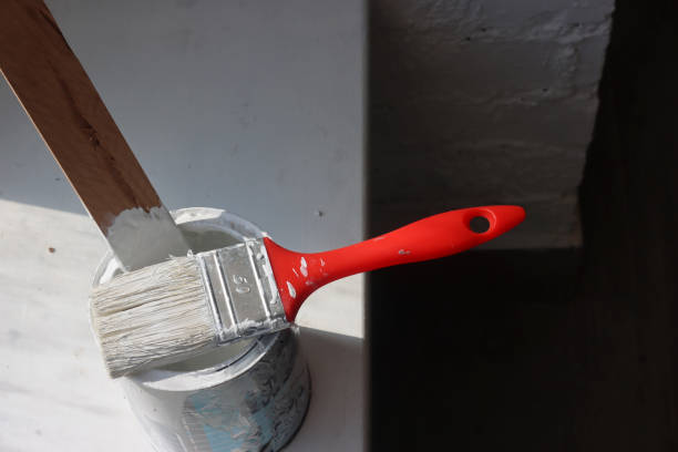 istock Paitbrush Lying on Top of Can 1309037556