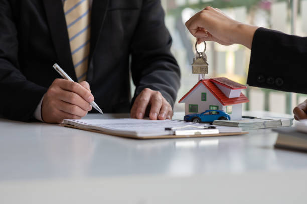 istock Real estate broker agent presenting and consult 1309046499