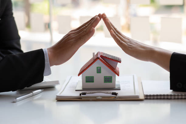 istock Real estate broker agent presenting and consult 1309046587