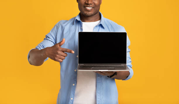 istock Excellent web app, good site, online sales and blogger advice 1309056432