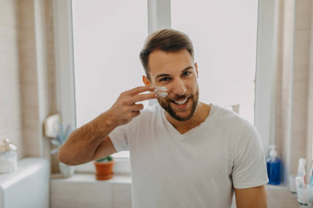 istock Beautiful young man getting ready in the morning 1309092588
