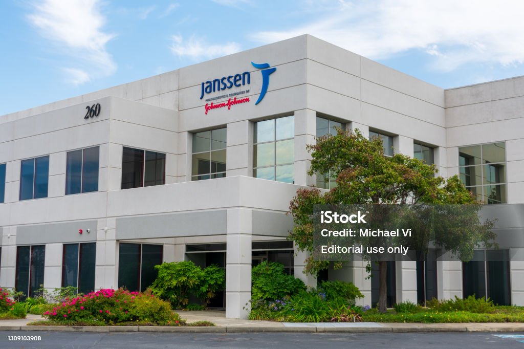 Janssen Pharmaceuticals headquarters Janssen Pharmaceutica HQ exterior. Janssen Pharmaceuticals is a pharmaceutical company owned by Johnson and Johnson - South San Francisco, California, USA - 2020 Johnson & Johnson Stock Photo