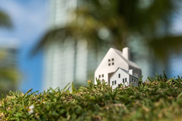 istock Real Estate choices 1309116760