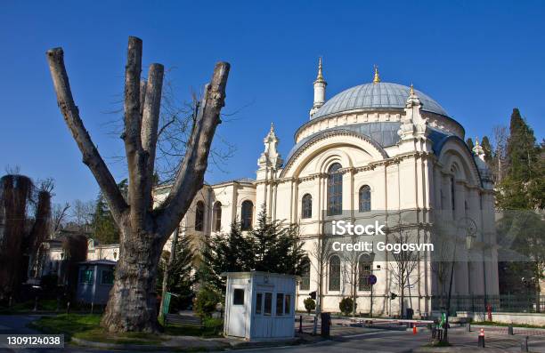 Mecidiye Mosque Stock Photo - Download Image Now - Besiktas, Istanbul, Aerial View