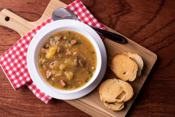Caldo Cremoso de Cambira: Sabor Caiçara Autêntico - receita deliciosa profissional - passo 1