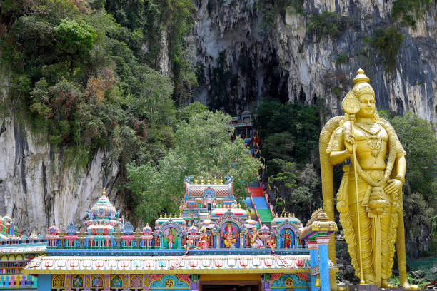 istock Local Tourism - Batu Caves 1309181817