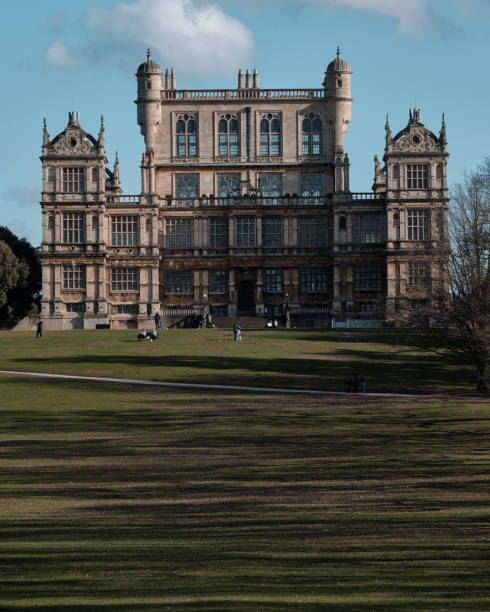 wollaton hall in nottingham, england. - the dark knight imagens e fotografias de stock