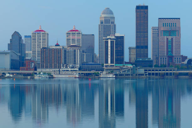 istock Louisville Skyline - Kentucky 1309275413