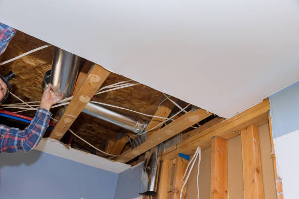 istock Installation of ventilation ducts for home the ceiling mounted type air conditioner 1309310521