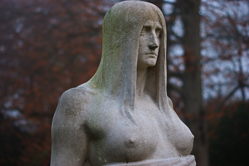 Sculpture with the name \