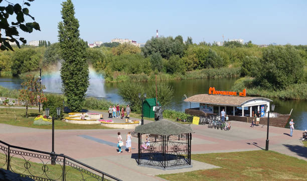 Recreation area on the Tambov embankment near the Tsna river Tambov, Russia. September 7, 2020 Recreation area on the Tambov embankment near the Tsna river tambov oblast photos stock pictures, royalty-free photos & images