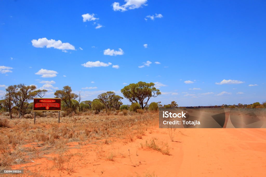 Outback Definition Australian Outback Wilderness And Remoteness Stock Photo - Download ...
