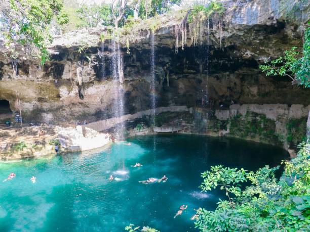 istock A Glimpse of Paradise 1309447371