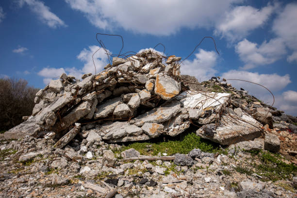 istock Heap of construction waste, concrete and brick 1309470915