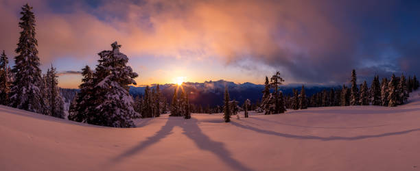 istock Beautiful Canadian Nature Landcape 1309504849